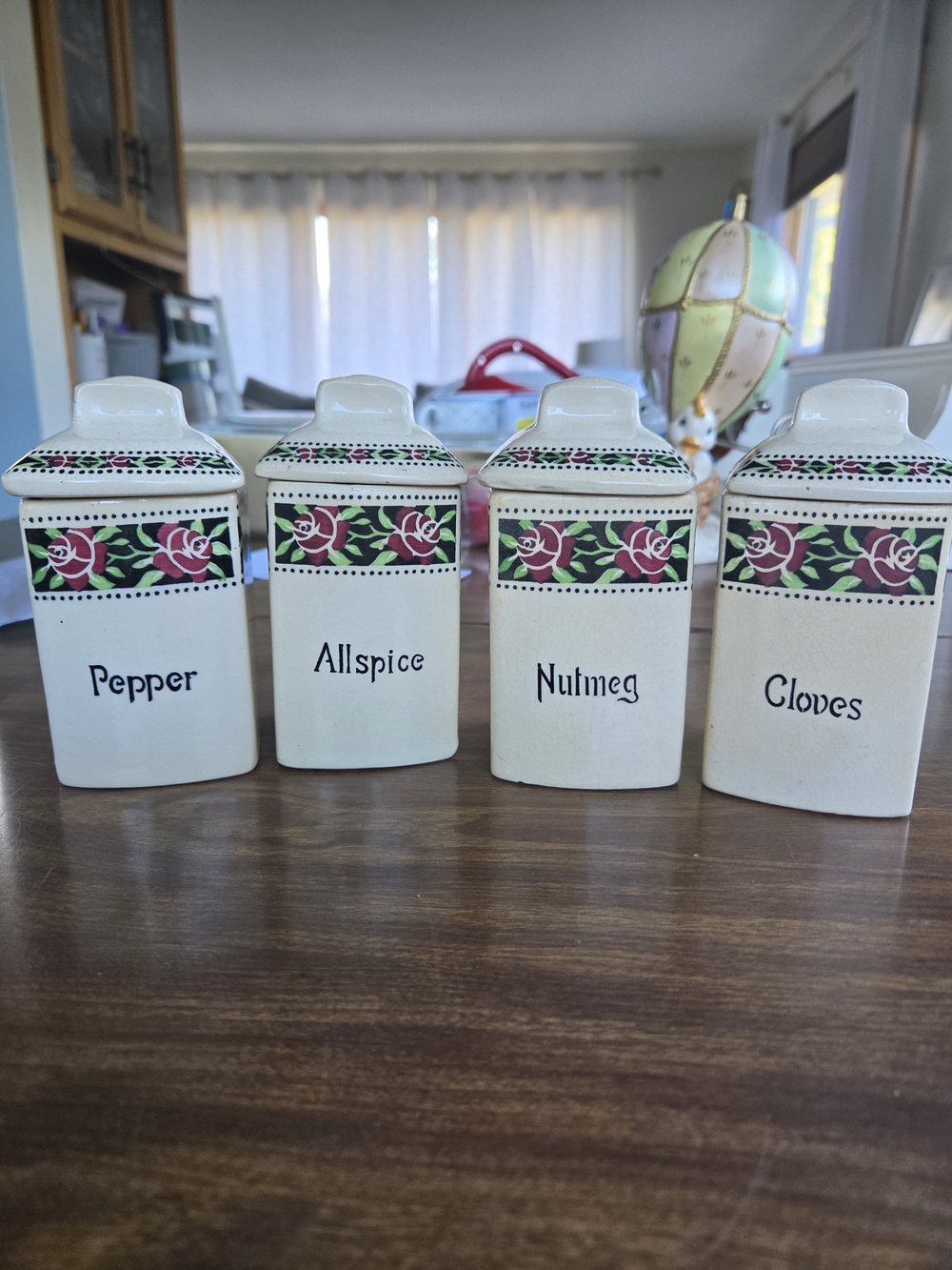 Source Unknown Ceramic Spice Jar Set in White with Red Rose Band